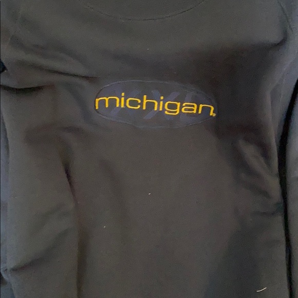 Sweater - Picture 3 of 7